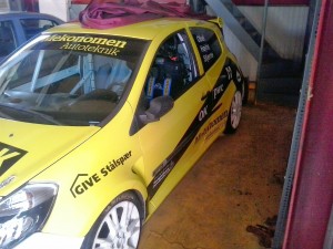 Renault Clio RS 3 Cup X85 by Toufas.jpg